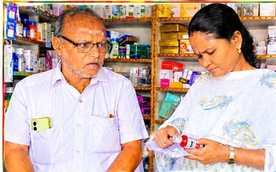 Seized medical shop reopened ahead of schedule under the watch of officials Seized medical shop reopened ahead of schedule under the watch of officials