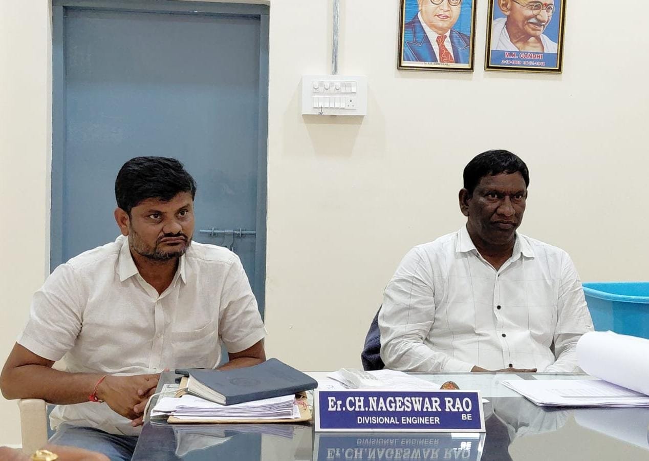 Pressure for bill payments without completing the work!! Allegations leveled against the contractor by DE Chintamala Nageswara Rao Pressure for bill payments without completing the work!! Allegations leveled against the contractor by DE Chintamala Nageswara Rao